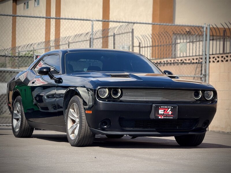 2015 Dodge Challenger SXT  