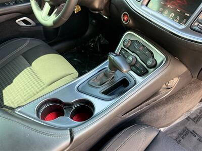 2015 Dodge Challenger SXT   - Photo 10 - North Hills, CA 91343