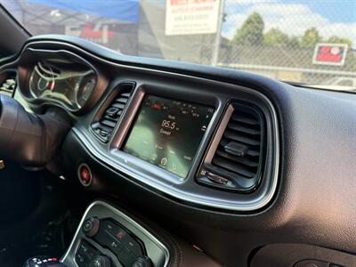 2015 Dodge Challenger SXT   - Photo 11 - North Hills, CA 91343