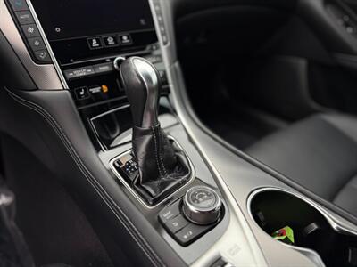 2015 INFINITI Q50   - Photo 11 - North Hills, CA 91343