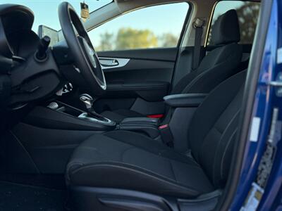 2024 Kia Forte LX   - Photo 8 - North Hills, CA 91343
