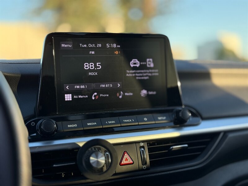 2024 Kia Forte LX   - Photo 11 - North Hills, CA 91343