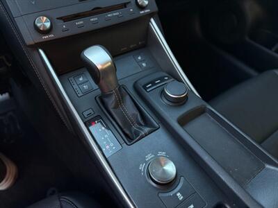 2015 Lexus IS 250   - Photo 11 - North Hills, CA 91343