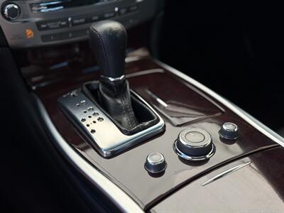 2015 INFINITI Q70 3.7 - Photo 11 - North Hills, CA 91343