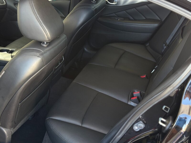 2015 INFINITI Q50 - Photo 14 - North Hills, CA 91343