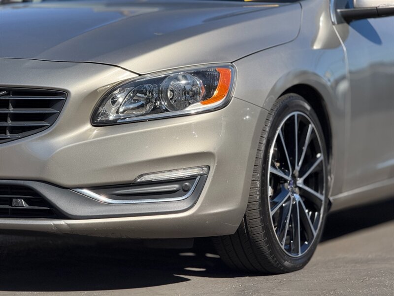 2016 Volvo S60 T5 Drive-E Premier   - Photo 4 - North Hills, CA 91343