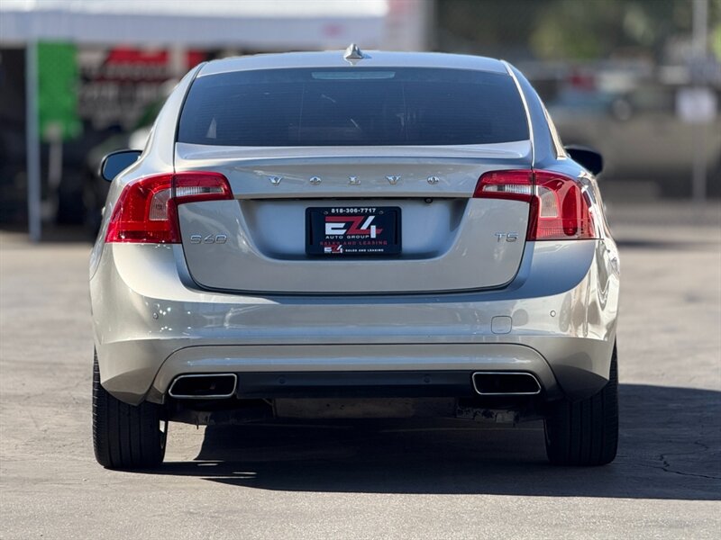 2016 Volvo S60 T5 Drive-E Premier   - Photo 5 - North Hills, CA 91343
