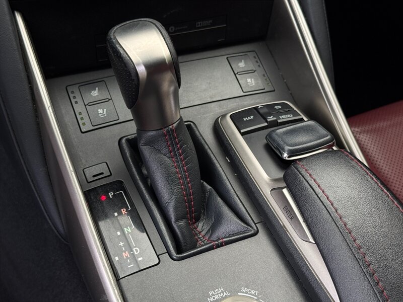 2017 Lexus IS 200t - Photo 17 - North Hills, CA 91343