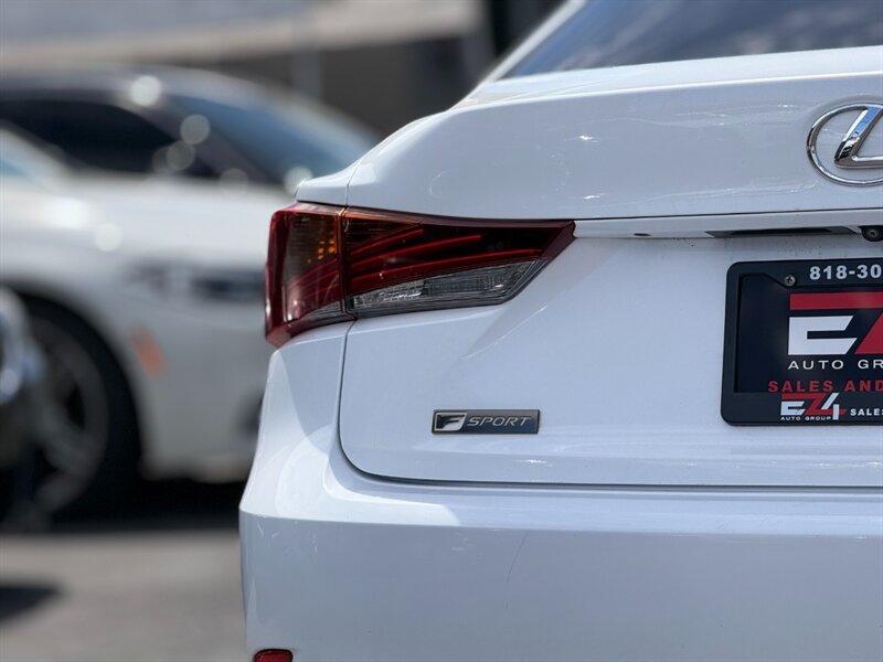 2017 Lexus IS 200t - Photo 7 - North Hills, CA 91343