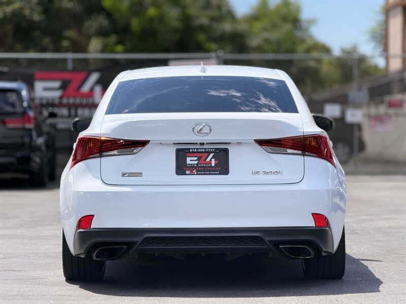 2017 Lexus IS 200t - Photo 5 - North Hills, CA 91343