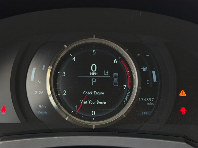 2017 Lexus IS 200t - Photo 13 - North Hills, CA 91343