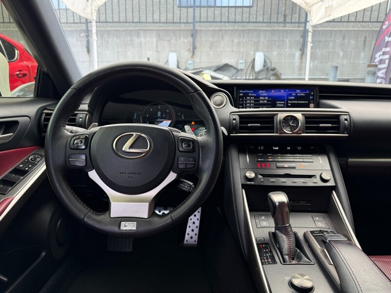 2017 Lexus IS 200t - Photo 11 - North Hills, CA 91343