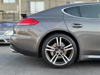 2014 Porsche Panamera S   - Photo 7 - North Hills, CA 91343