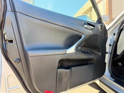 2010 Lexus IS 250   - Photo 13 - North Hills, CA 91343