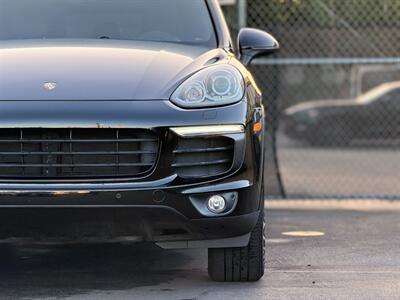 2017 Porsche Cayenne - Photo 4 - North Hills, CA 91343