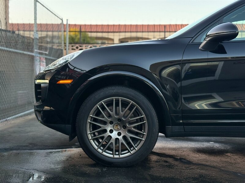 2017 Porsche Cayenne - Photo 8 - North Hills, CA 91343