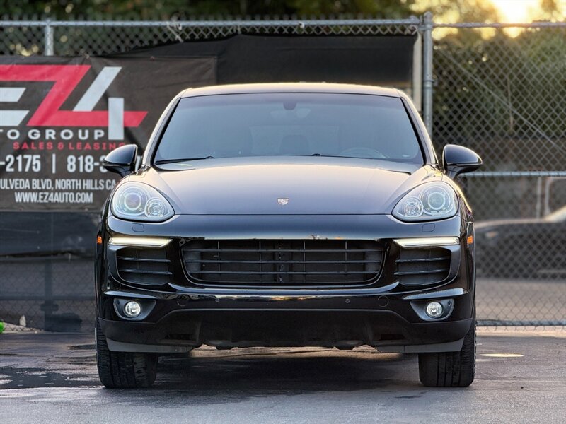 2017 Porsche Cayenne - Photo 2 - North Hills, CA 91343
