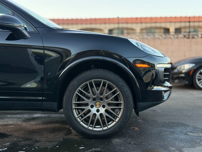 2017 Porsche Cayenne - Photo 11 - North Hills, CA 91343