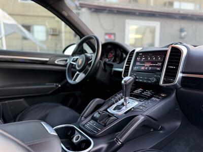 2017 Porsche Cayenne - Photo 22 - North Hills, CA 91343