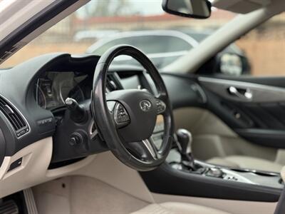 2014 INFINITI Q50 Hybrid Premium   - Photo 9 - North Hills, CA 91343