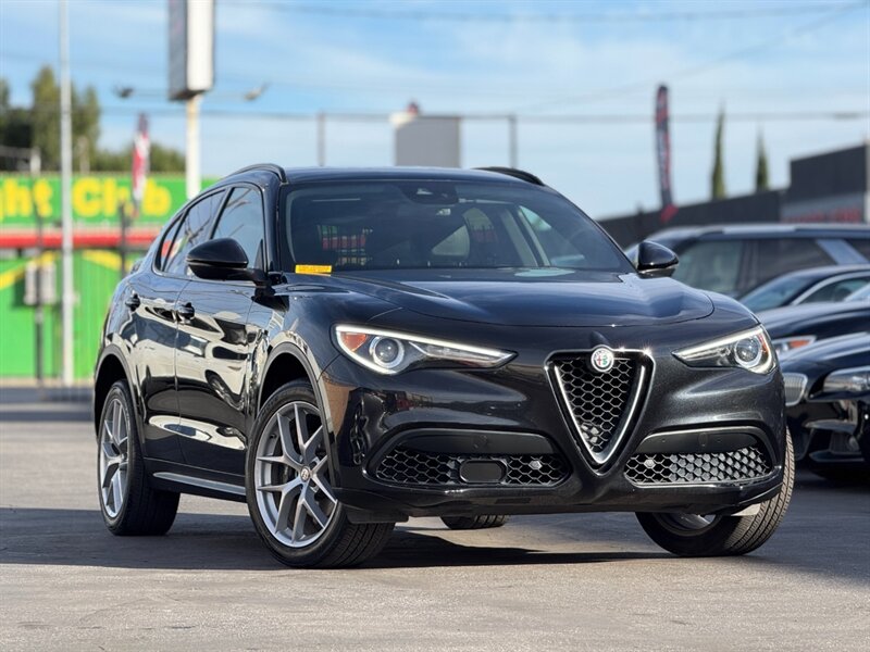2018 Alfa Romeo Stelvio Ti Sport
