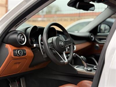 2017 Alfa Romeo Giulia Ti   - Photo 7 - North Hills, CA 91343