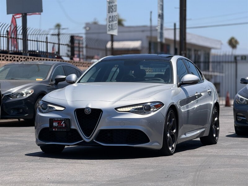 2017 Alfa Romeo Giulia Ti - Photo 4 - North Hills, CA 91343