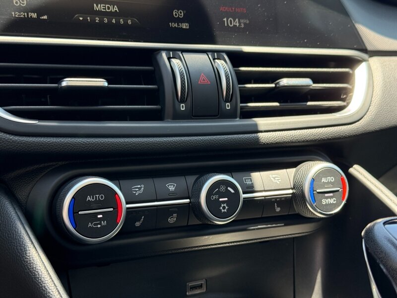 2017 Alfa Romeo Giulia Ti - Photo 10 - North Hills, CA 91343