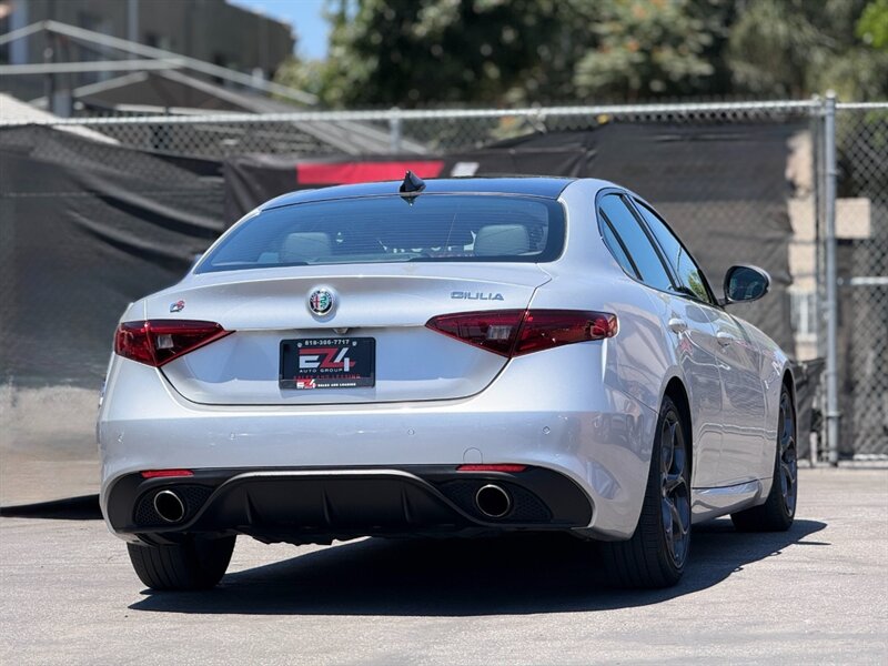 2017 Alfa Romeo Giulia Ti - Photo 5 - North Hills, CA 91343