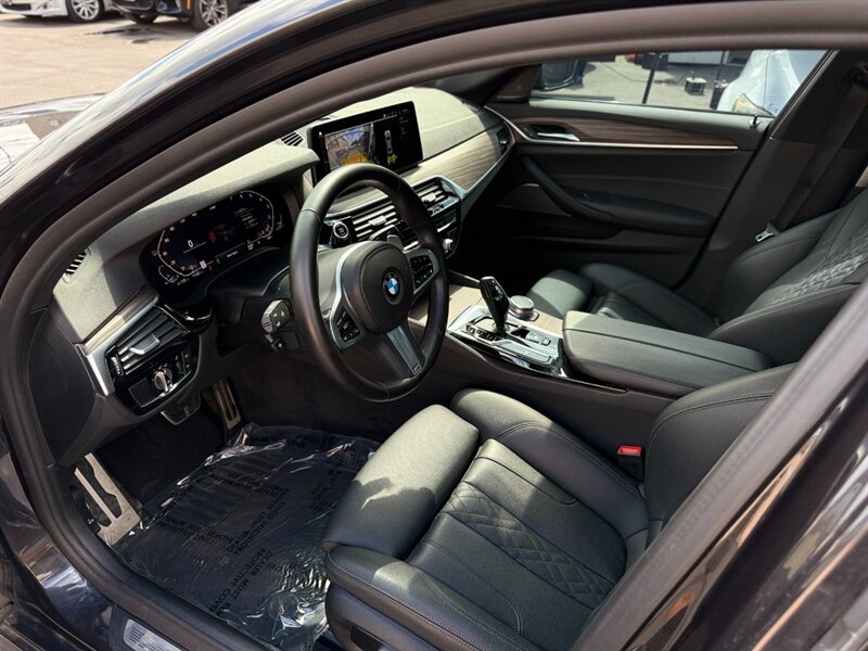 2022 BMW 540i   - Photo 9 - North Hills, CA 91343