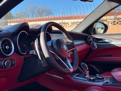 2019 Alfa Romeo Stelvio Ti   - Photo 17 - North Hills, CA 91343