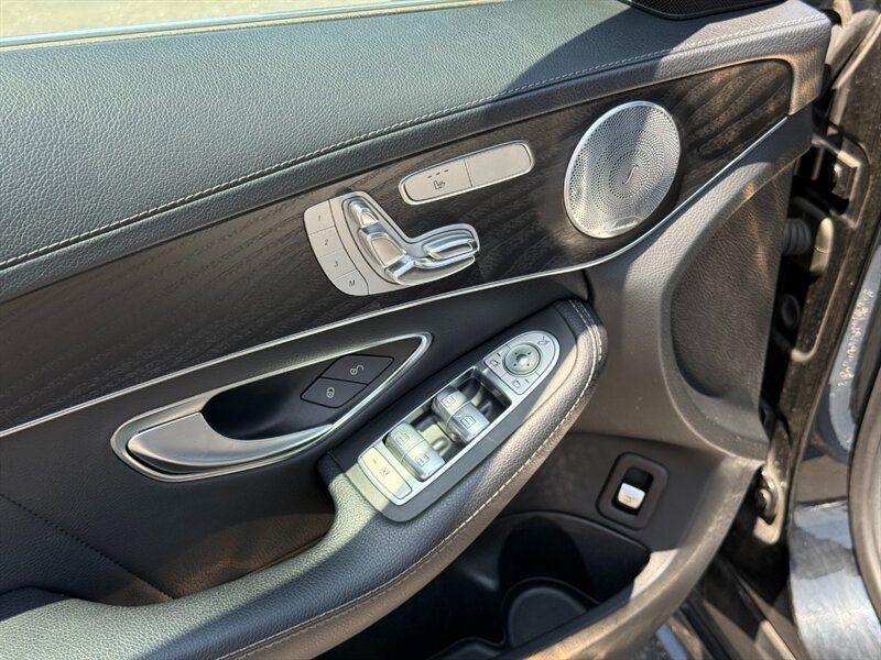 2015 Mercedes-Benz C 400 4MATIC - Photo 8 - North Hills, CA 91343