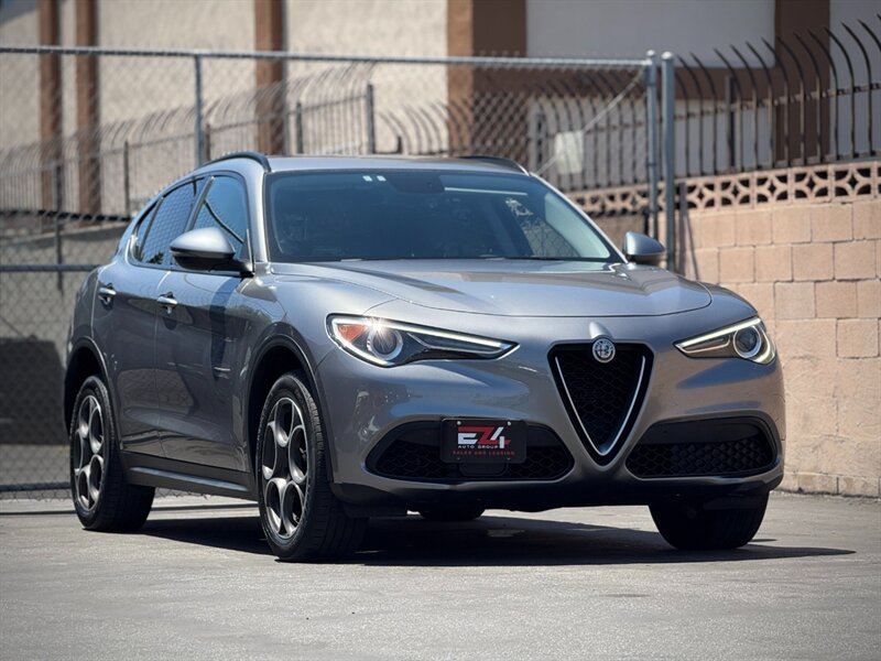 2018 Alfa Romeo Stelvio Sport  