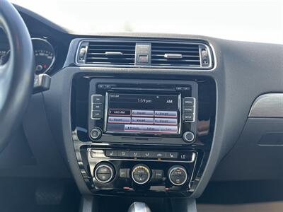 2015 Volkswagen Jetta 1.8T Highline   - Photo 14 - Edmonton, AB T5L 4H5