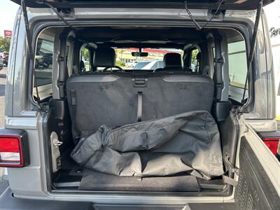 2023 Jeep Wrangler Rubicon   - Photo 23 - Edmonton, AB T5L 4H5