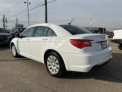 2013 Chrysler 200 LX   - Photo 6 - Edmonton, AB T5S 1R1