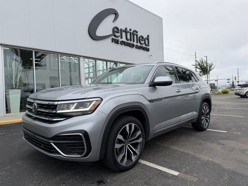 2021 Volkswagen Atlas Cross Sport V6 SEL Premium R-Line 4Mo   - Photo 1 - Edmonton, AB T5L 4H5