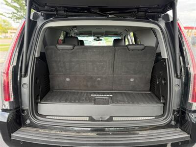 2017 Cadillac Escalade Standard   - Photo 20 - Edmonton, AB T5L 4H5