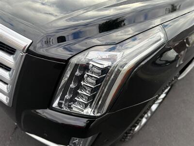 2017 Cadillac Escalade Standard   - Photo 10 - Edmonton, AB T5L 4H5