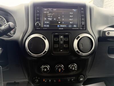 2014 Jeep Wrangler Unlimited Sahara   - Photo 17 - Edmonton, AB T5L 4H5
