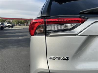 2019 Toyota RAV4 XLE   - Photo 11 - Edmonton, AB T5L 4H5