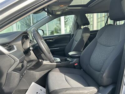 2019 Toyota RAV4 XLE   - Photo 17 - Edmonton, AB T5L 4H5