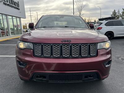 2018 Jeep Grand Cherokee Laredo   - Photo 2 - Edmonton, AB T5L 4H5