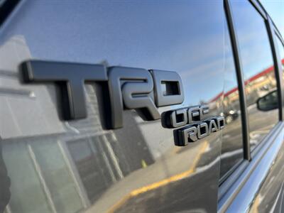 2022 Toyota 4Runner TRD Off-Road Premium - Photo 9 - Edmonton, AB T5L 4H5