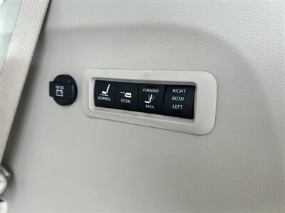 2017 Chrysler Pacifica Limited   - Photo 23 - Edmonton, AB T5L 4H5