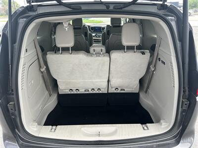2017 Chrysler Pacifica Limited   - Photo 22 - Edmonton, AB T5L 4H5