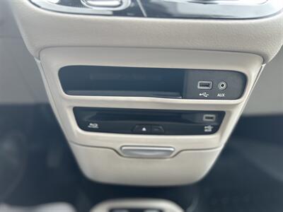 2017 Chrysler Pacifica Limited   - Photo 20 - Edmonton, AB T5L 4H5