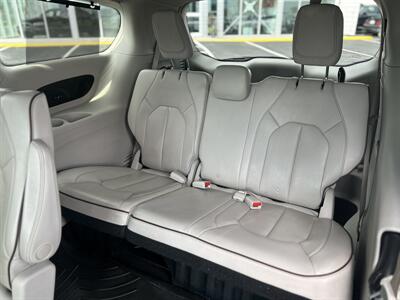 2017 Chrysler Pacifica Limited   - Photo 21 - Edmonton, AB T5L 4H5