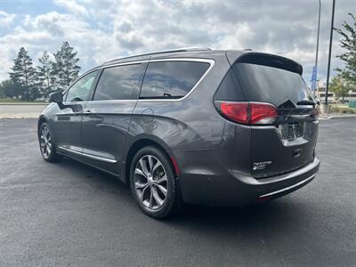 2017 Chrysler Pacifica Limited   - Photo 7 - Edmonton, AB T5L 4H5