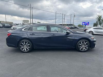 2017 Chevrolet Malibu LT   - Photo 4 - Edmonton, AB T5L 4H5